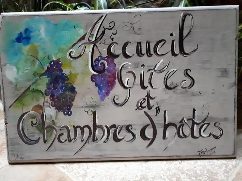 Chambre D'Hote Au Jardin Le Clos Des Vins D'Anges Saint-Pierre-des-Champs エクステリア 写真